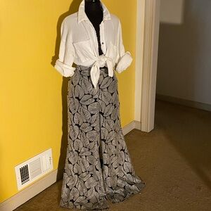 Black and White Leaf Print Wide Leg Pants